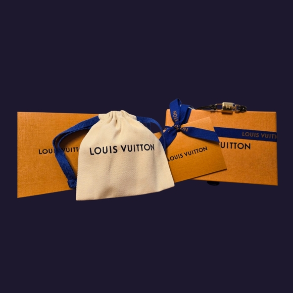 LOUIS VUITTON Padlock Bracelet - Picture 4 of 6